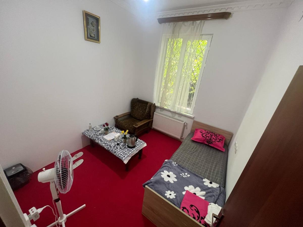 Royal Hostel Tiflis Dış mekan fotoğraf